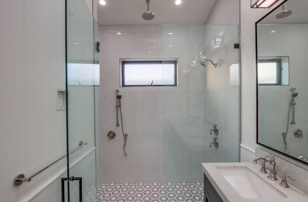 Virtual tour photo 40 of 92 for 4081 Forney Ave