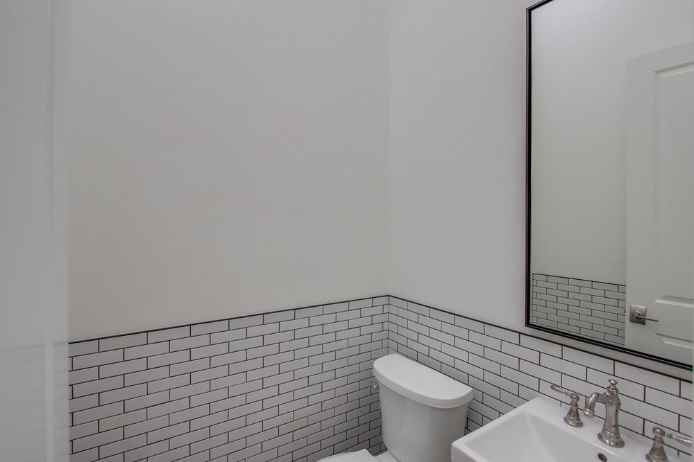 Virtual tour photo 42 of 92 for 4081 Forney Ave