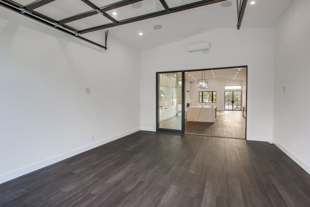 Virtual tour photo 64 of 92 for 4081 Forney Ave