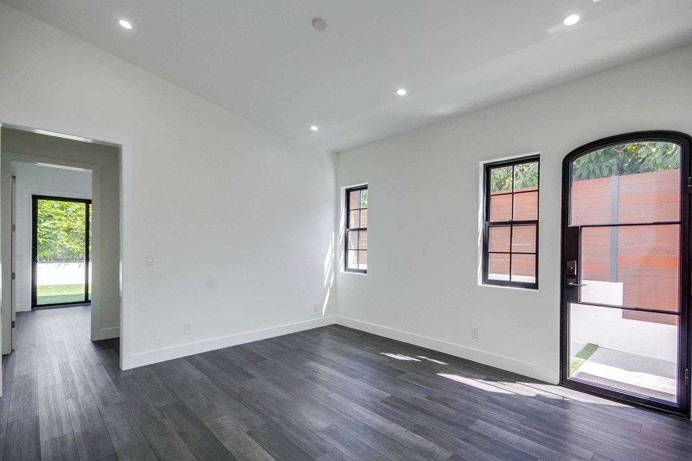 Virtual tour photo 81 of 92 for 4081 Forney Ave