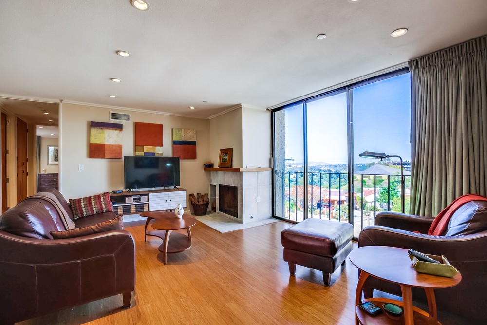 Virtual tour photo 4 of 33 for 4082 Albatross St