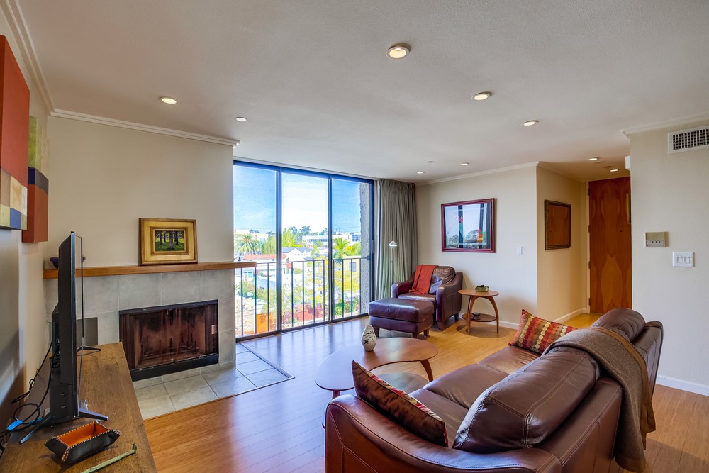 Virtual tour photo 5 of 33 for 4082 Albatross St