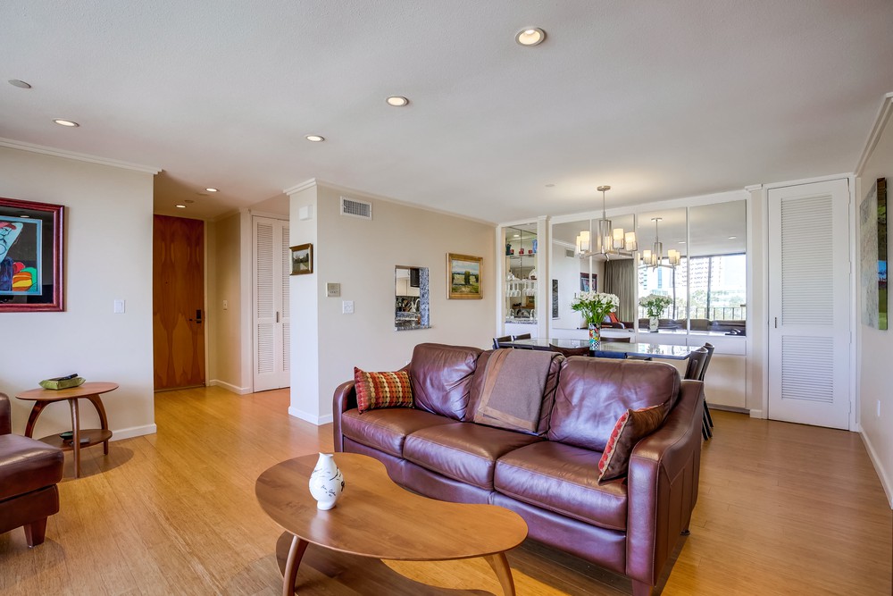 Virtual tour photo 7 of 33 for 4082 Albatross St