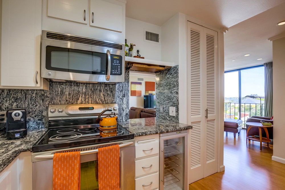 Virtual tour photo 8 of 33 for 4082 Albatross St
