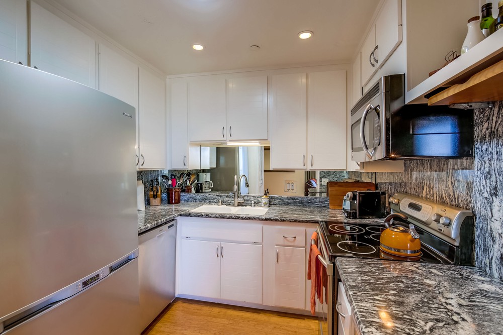 Virtual tour photo 15 of 33 for 4082 Albatross St