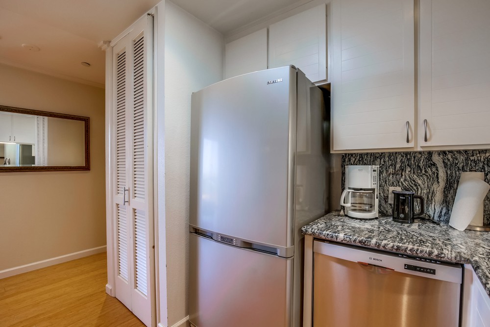 Virtual tour photo 17 of 33 for 4082 Albatross St
