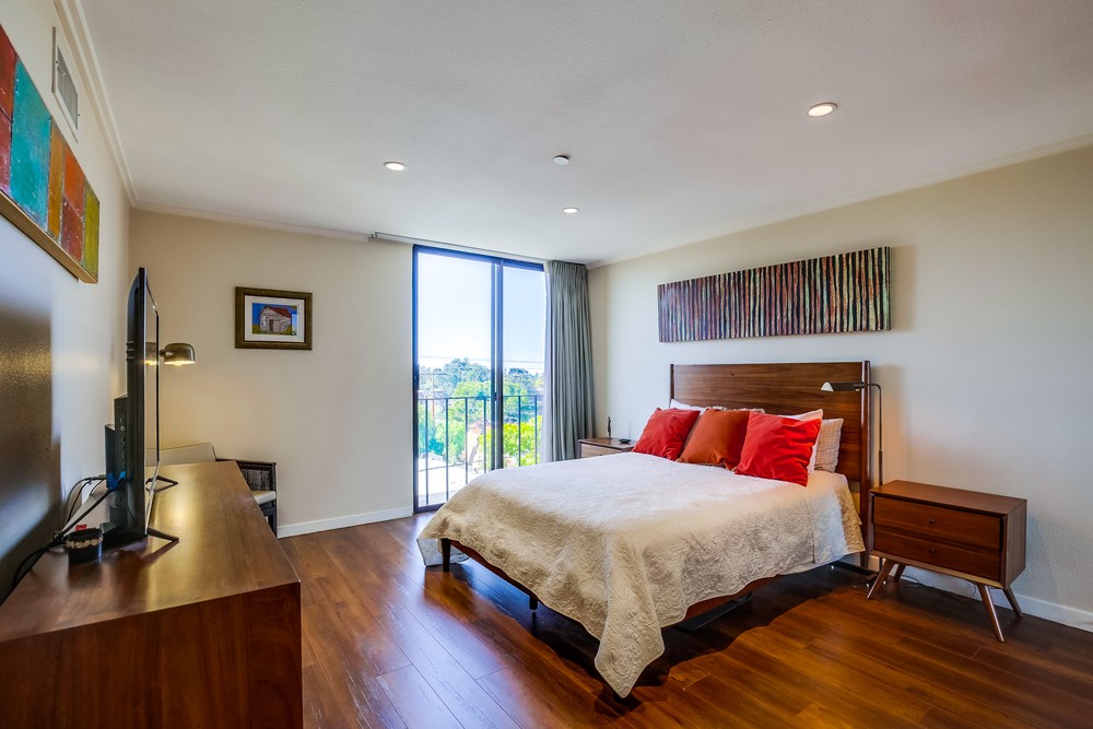 Virtual tour photo 19 of 33 for 4082 Albatross St