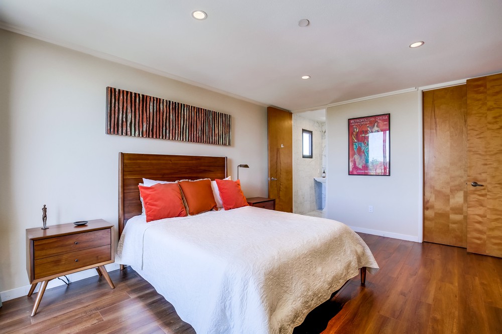 Virtual tour photo 21 of 33 for 4082 Albatross St