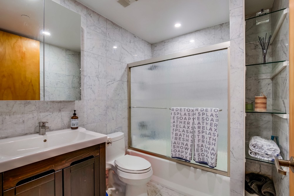 Virtual tour photo 27 of 33 for 4082 Albatross St