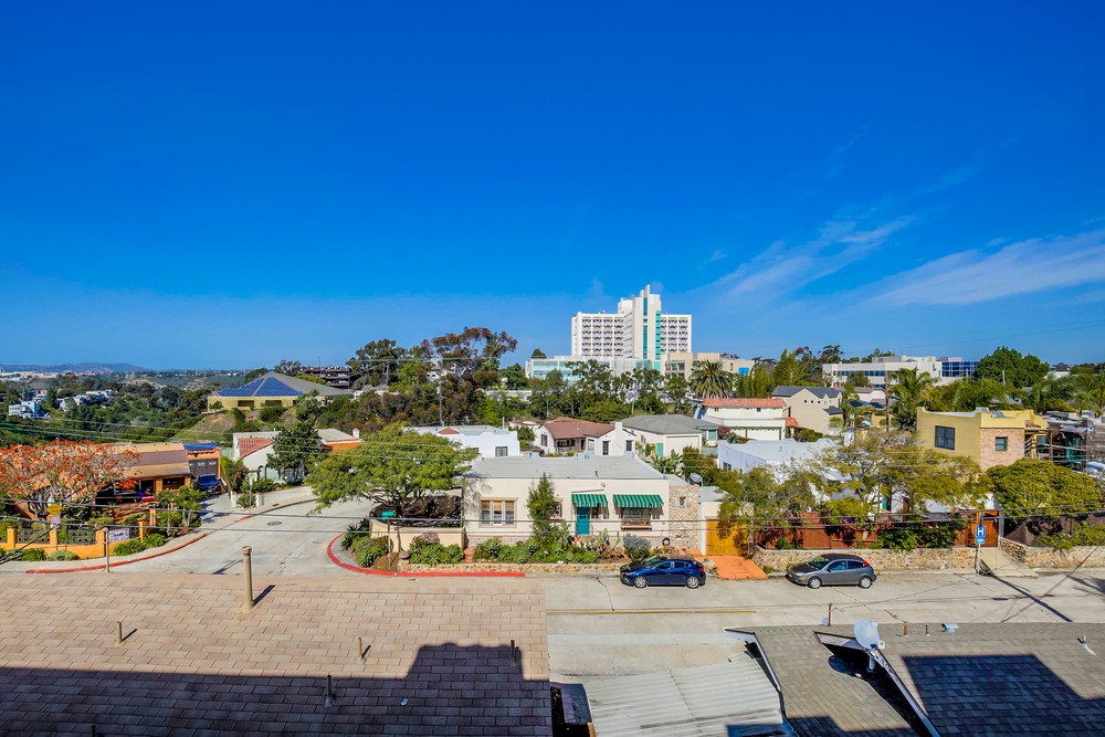 Virtual tour photo 30 of 33 for 4082 Albatross St
