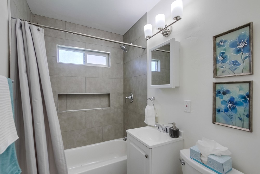 Virtual tour photo 24 of 32 for 4083 Epsilon St