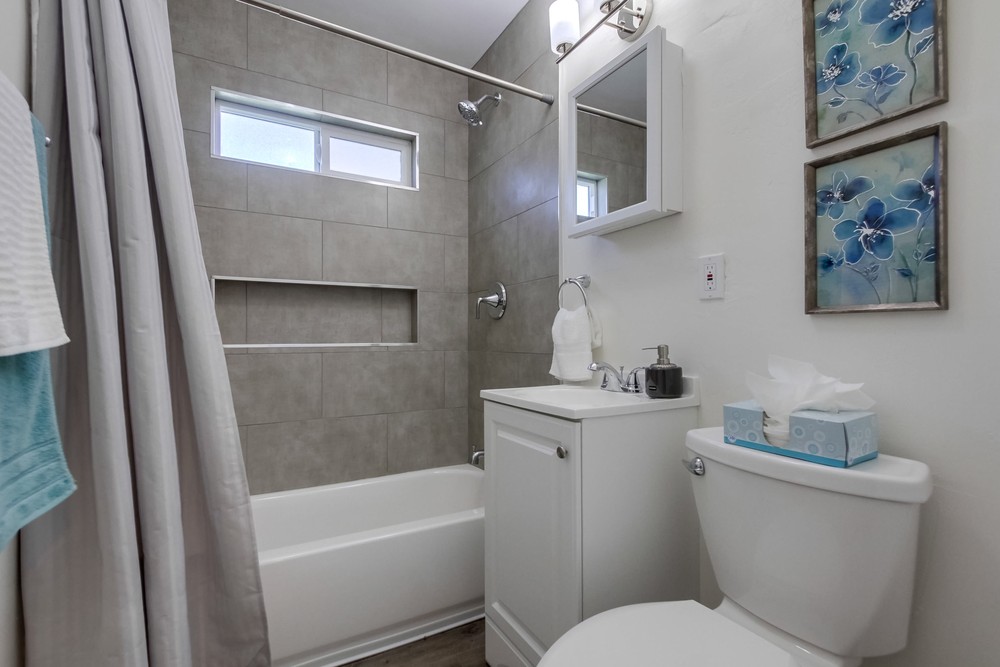Virtual tour photo 25 of 32 for 4083 Epsilon St