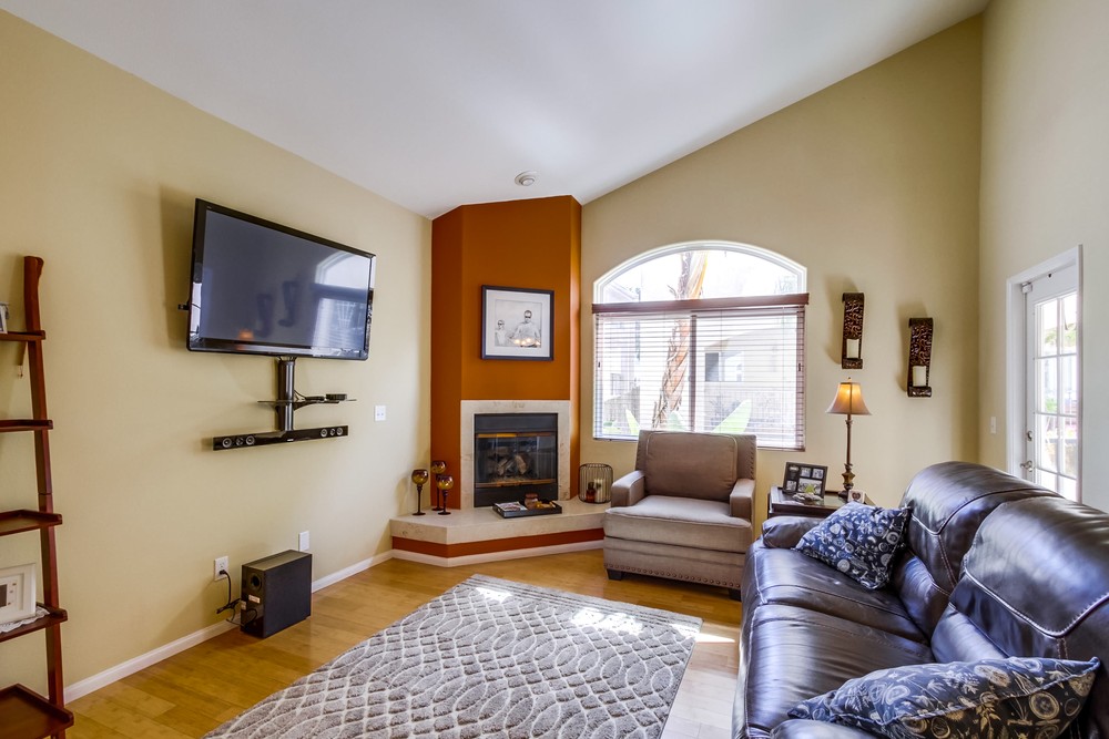 Virtual tour photo 4 of 26 for 4084 Texas St