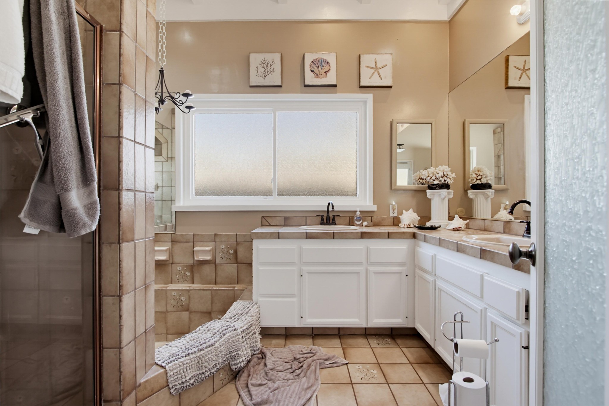 Virtual tour photo 23 of 55 for 409 S Freeman St
