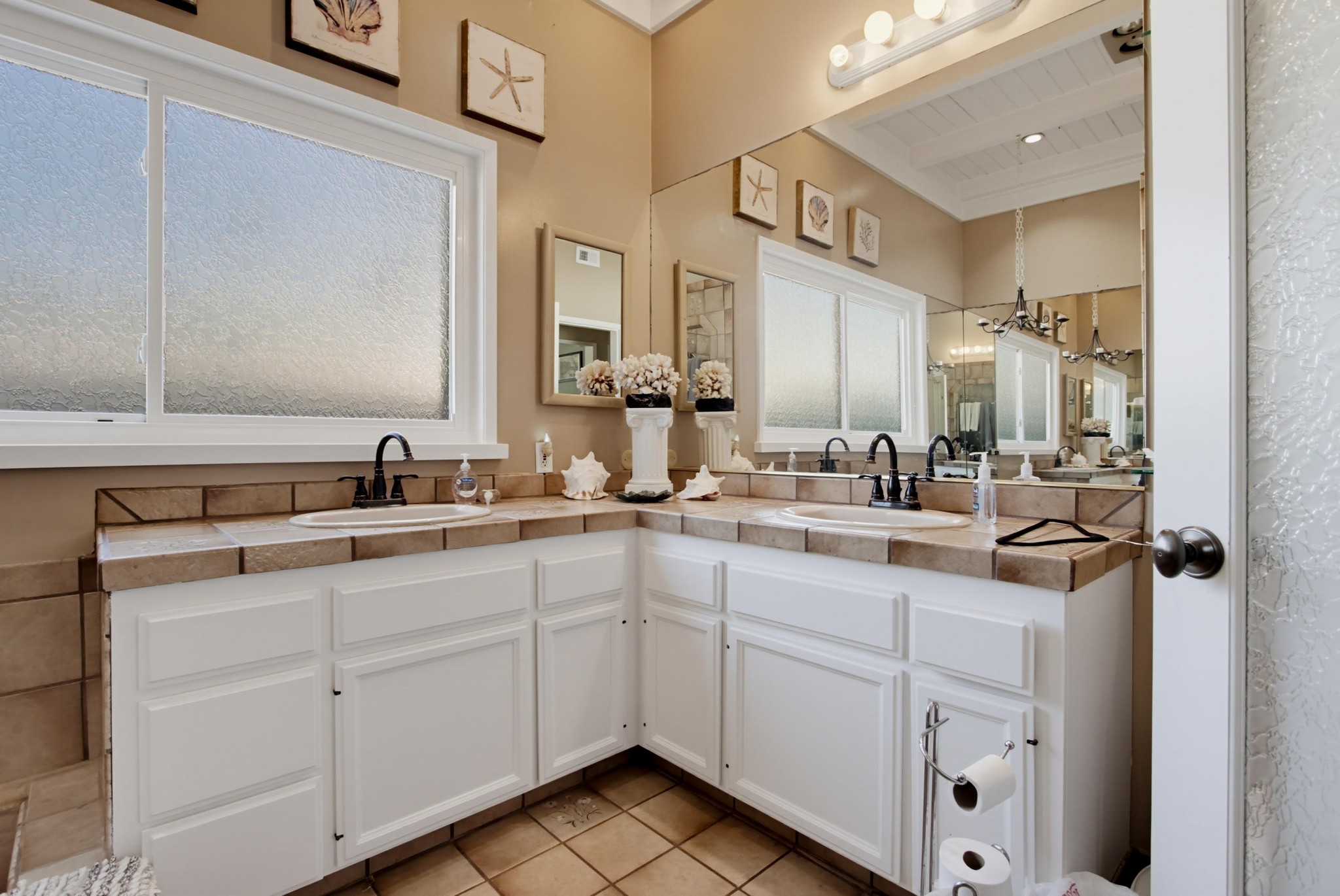 Virtual tour photo 24 of 55 for 409 S Freeman St