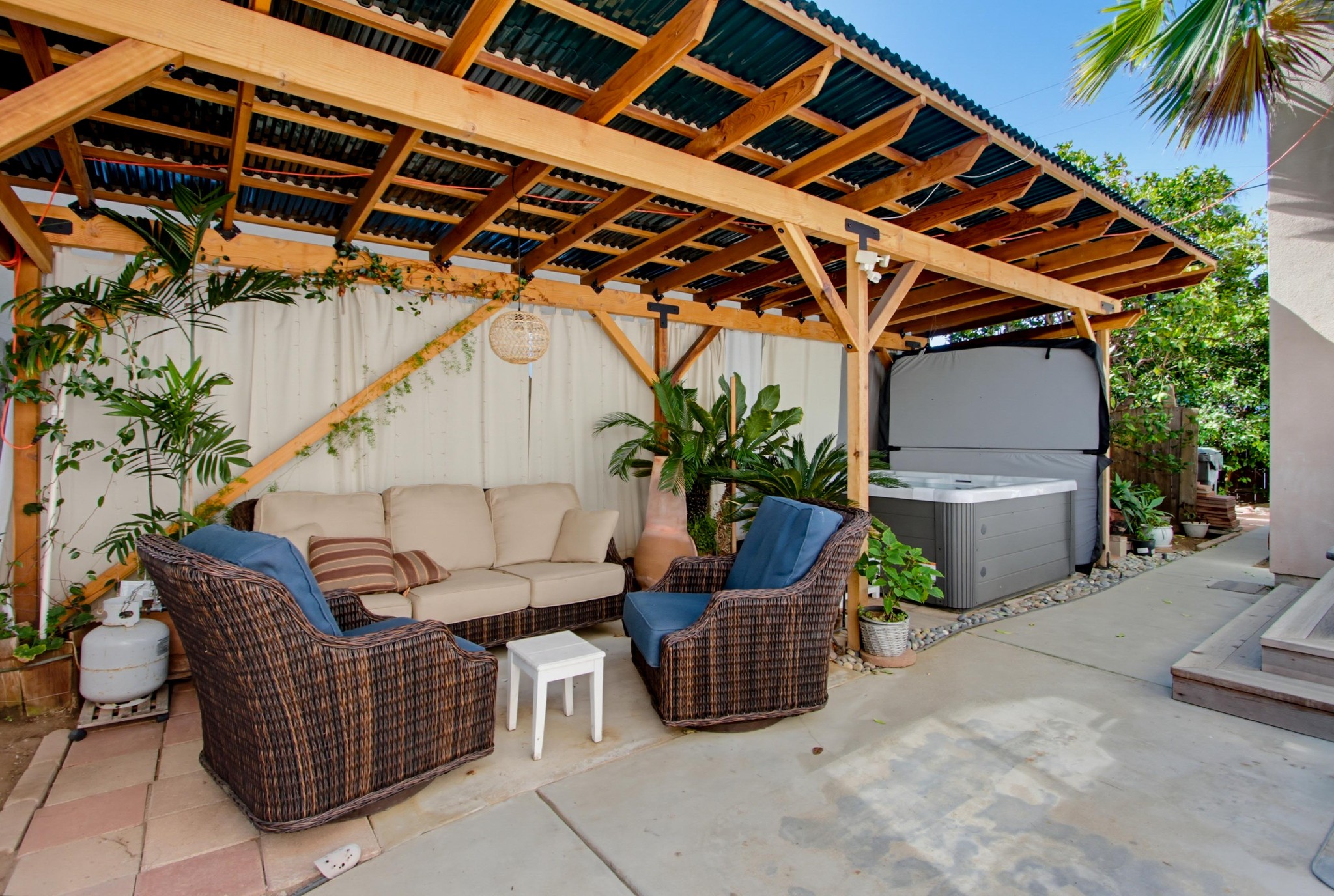 Virtual tour photo 50 of 55 for 409 S Freeman St