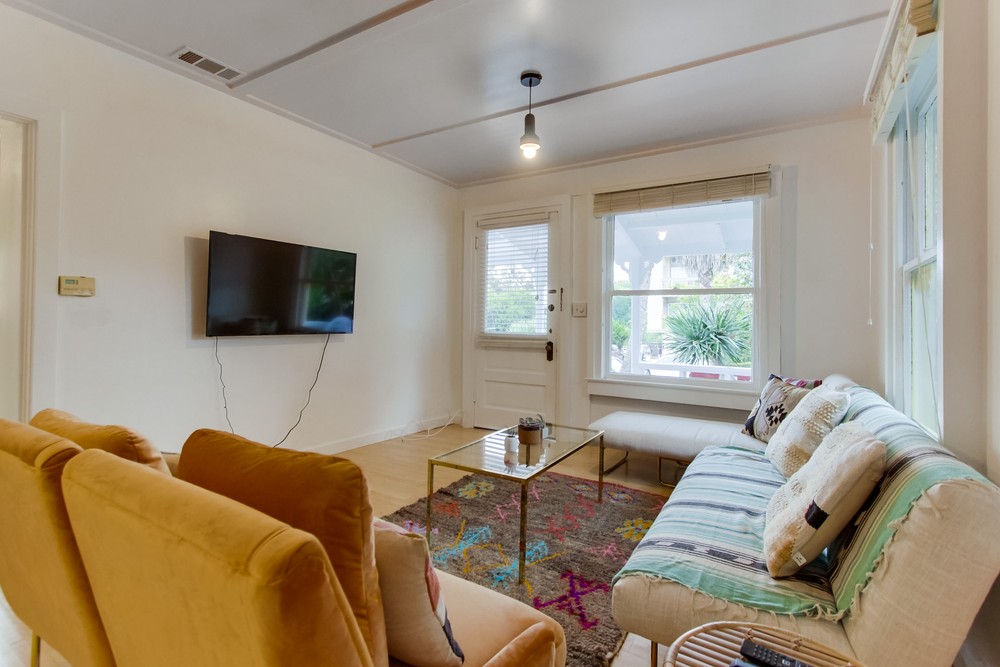 Virtual tour photo 11 of 31 for 4092 Goldfinch St