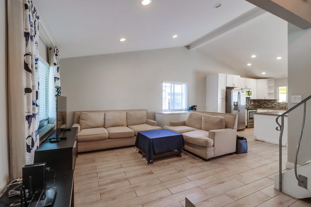 Virtual tour photo 12 of 37 for 4094 Mt Acadia Blvd