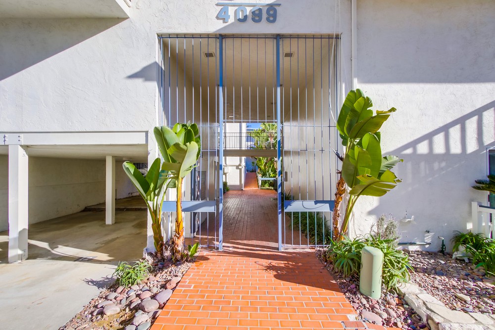 Virtual tour photo 4 of 34 for 4099 Huerfano Ave