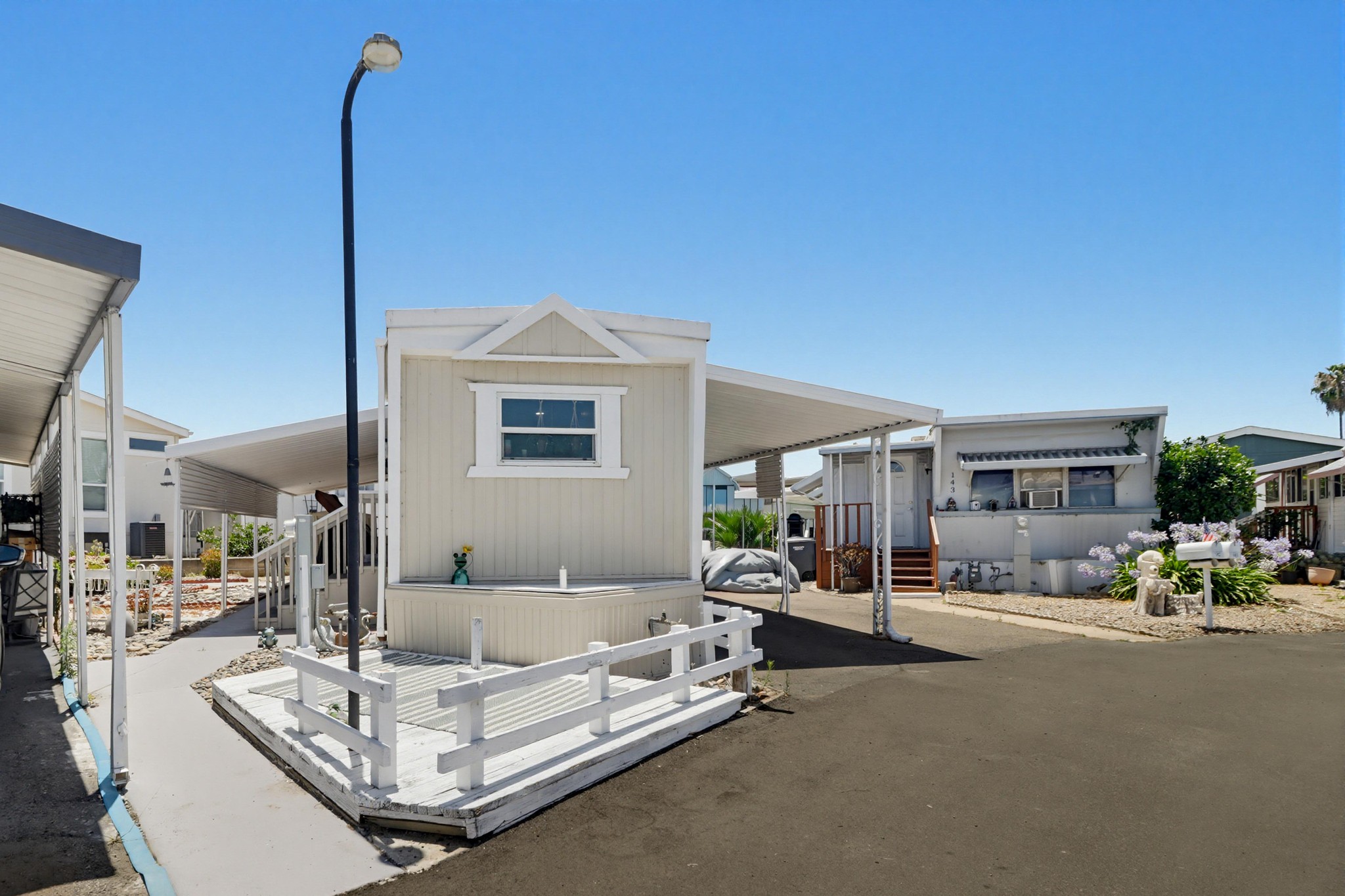 Virtual tour photo 3 of 28 for 410 S 1st St SPC 142