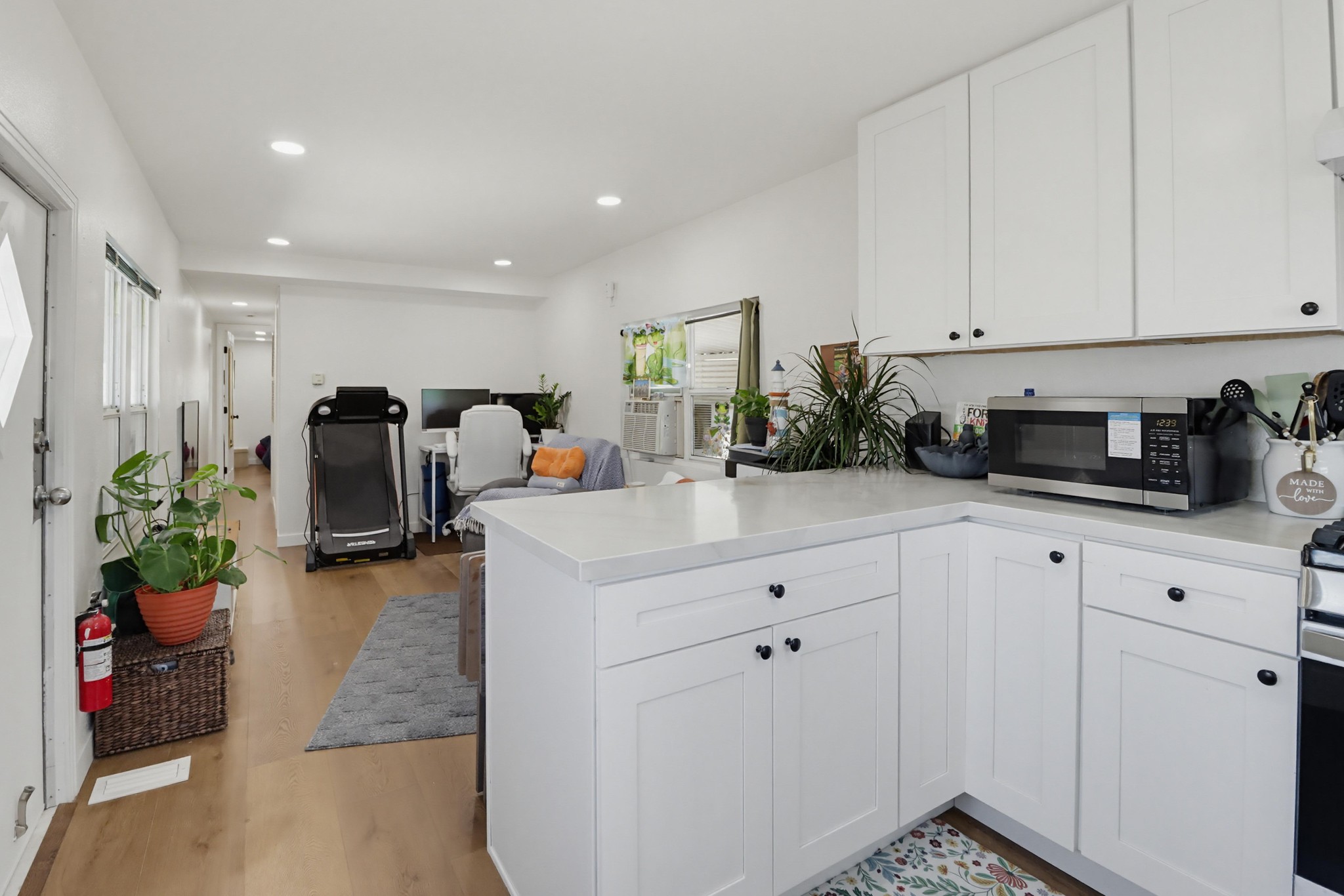 Virtual tour photo 16 of 28 for 410 S 1st St SPC 142