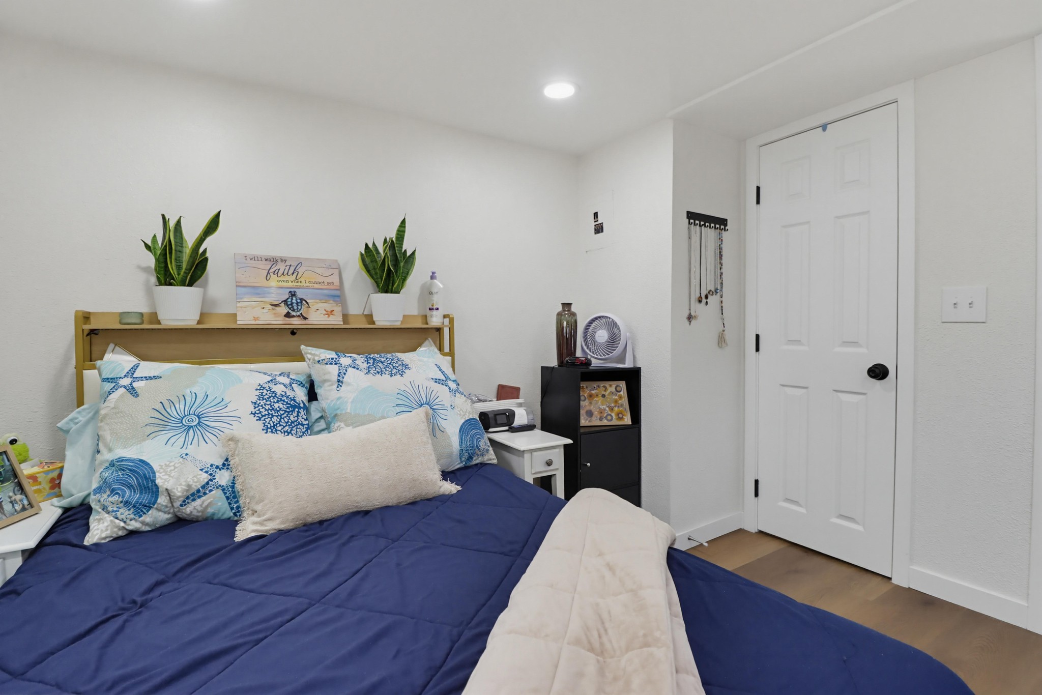 Virtual tour photo 20 of 28 for 410 S 1st St SPC 142