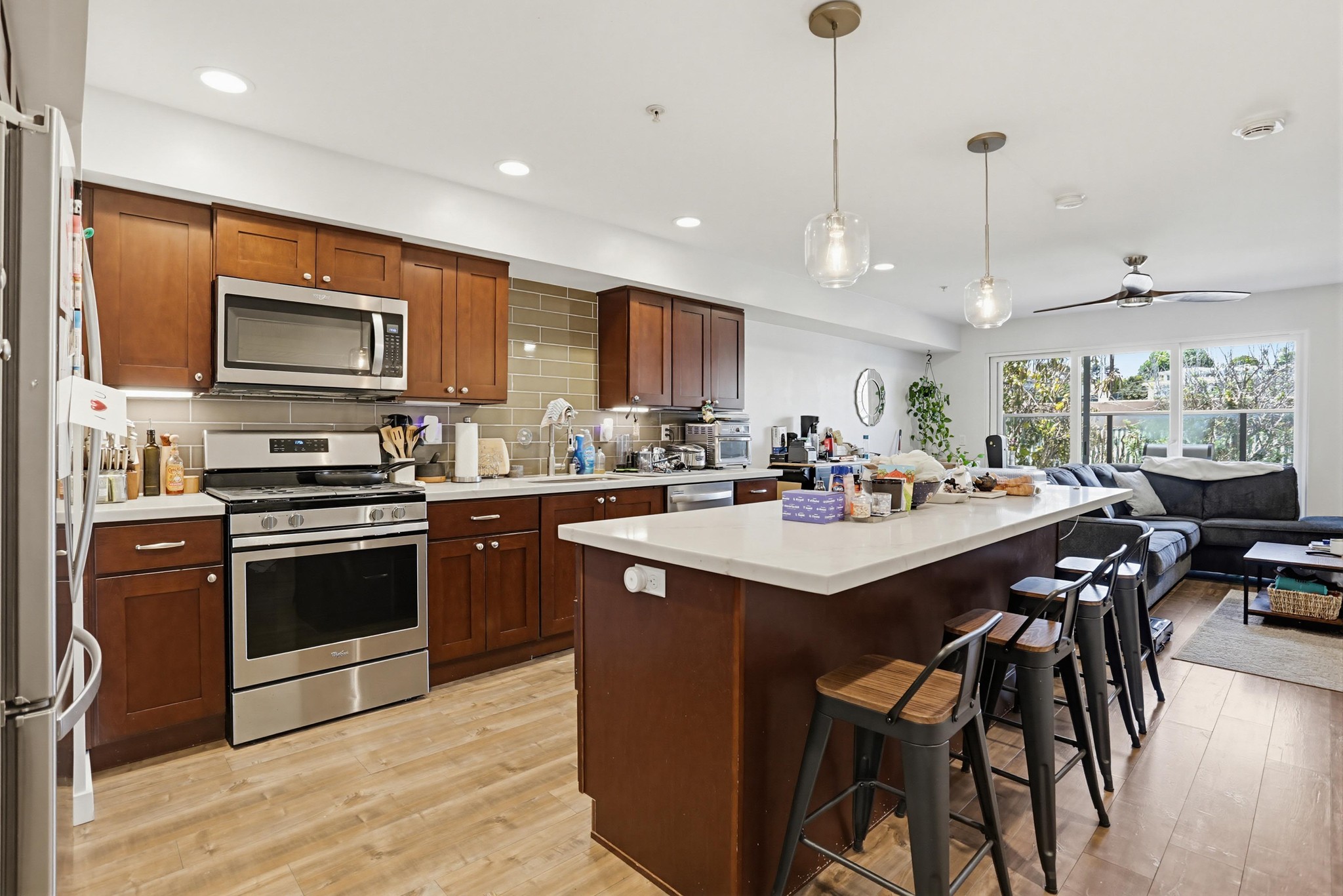 Virtual tour photo 5 of 29 for 4100 Voltaire St Unit 210