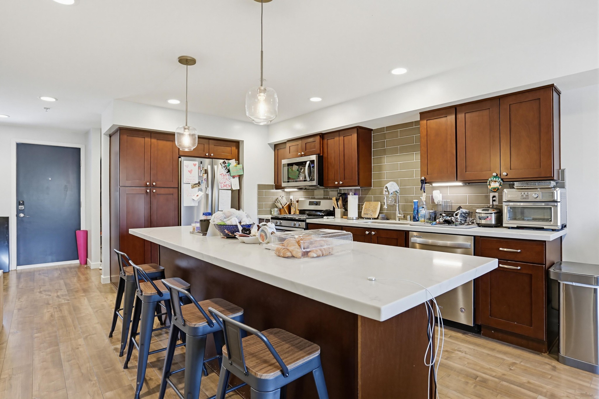 Virtual tour photo 6 of 29 for 4100 Voltaire St Unit 210