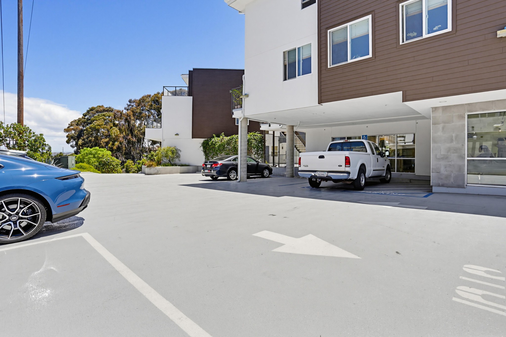 Virtual tour photo 28 of 29 for 4100 Voltaire St Unit 210