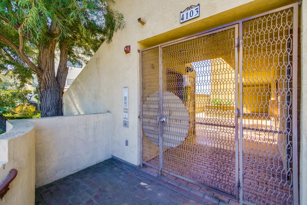 Virtual tour photo 5 of 49 for 4103 Asher St