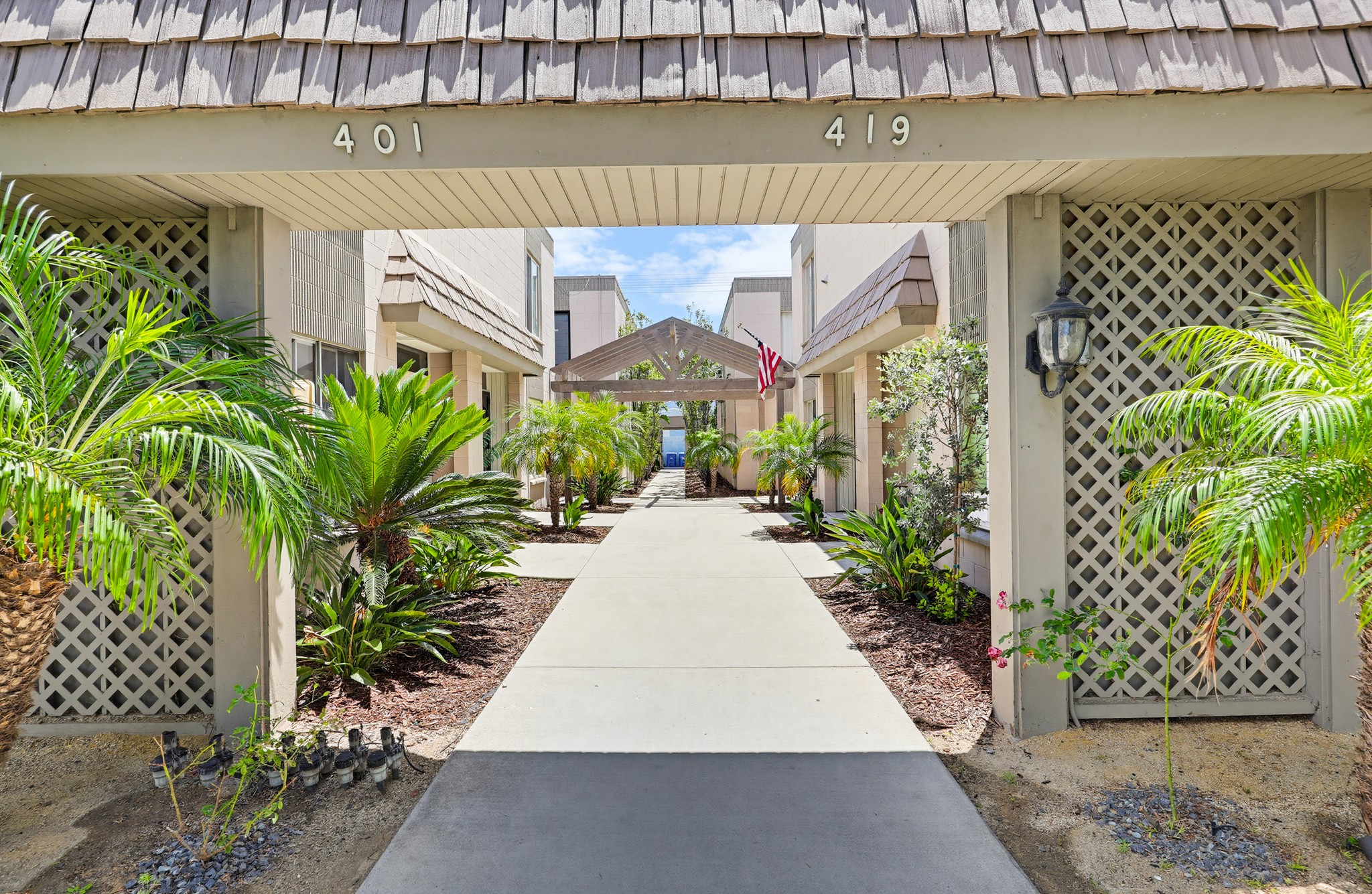 Virtual tour photo 9 of 65 for 411 C Ave