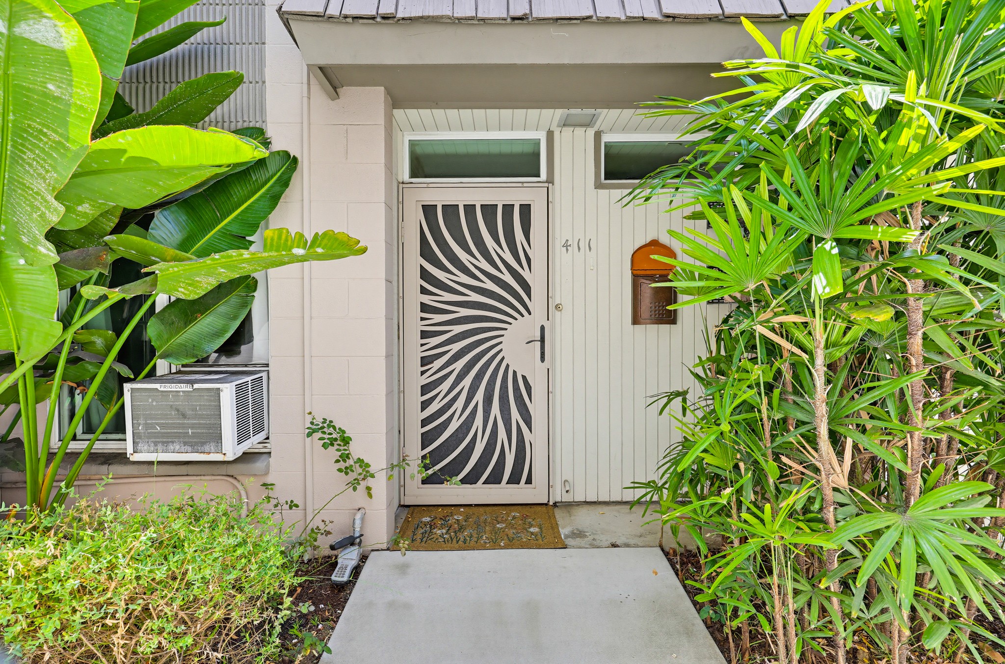 Virtual tour photo 12 of 65 for 411 C Ave