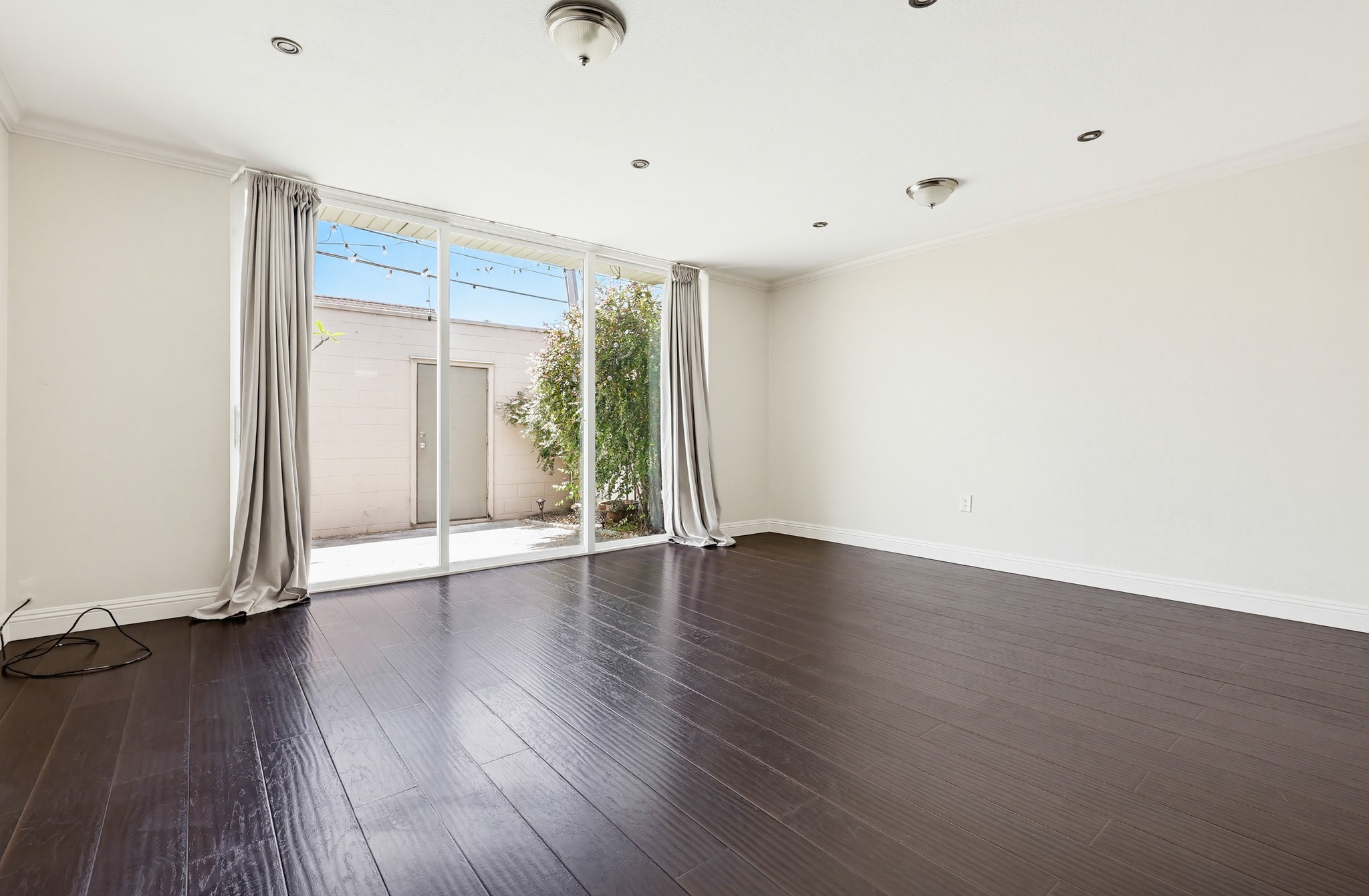 Virtual tour photo 15 of 65 for 411 C Ave