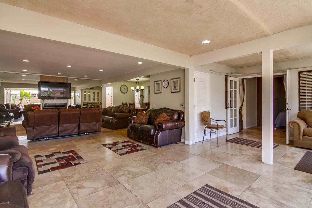 Virtual tour photo 14 of 87 for 4111 Bayard St