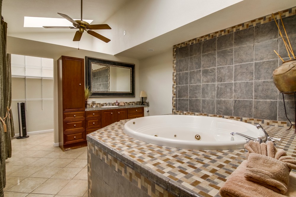 Virtual tour photo 47 of 87 for 4111 Bayard St
