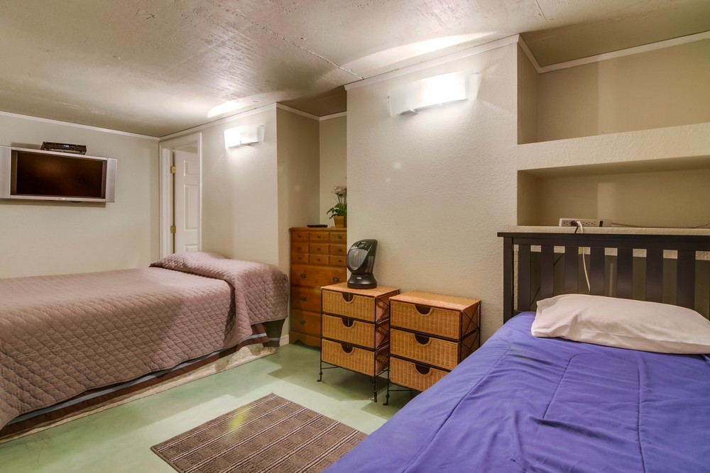 Virtual tour photo 61 of 87 for 4111 Bayard St