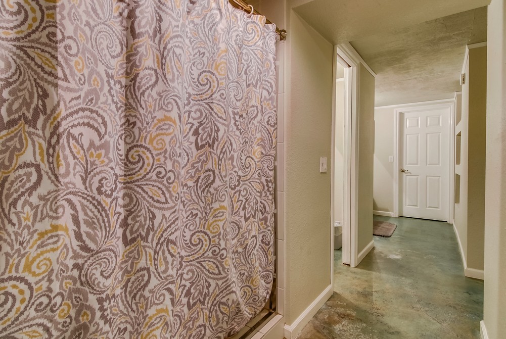 Virtual tour photo 62 of 87 for 4111 Bayard St