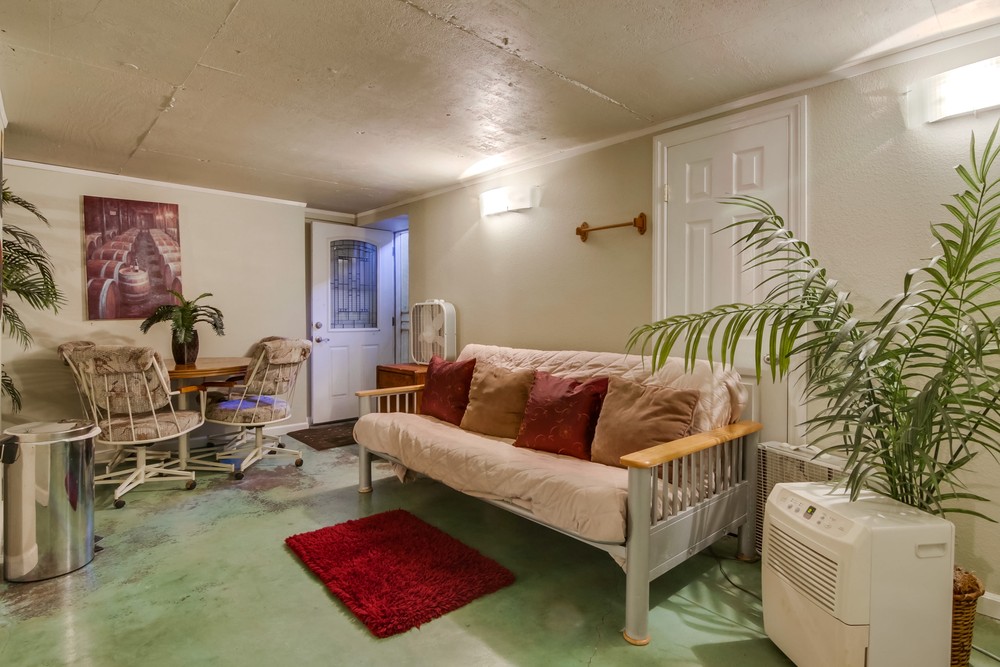 Virtual tour photo 64 of 87 for 4111 Bayard St