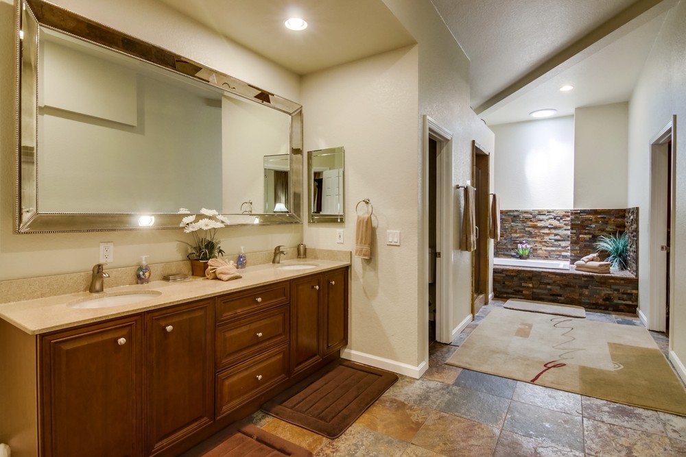 Virtual tour photo 69 of 87 for 4111 Bayard St