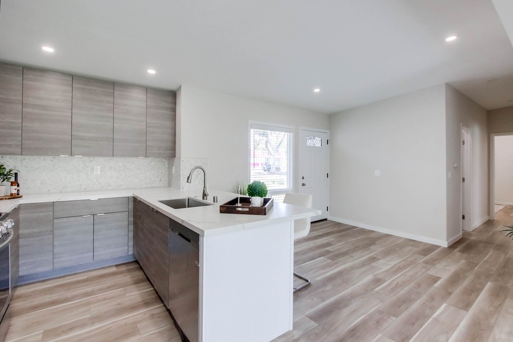 Virtual tour photo 14 of 41 for 4111 Clairemont Mesa Blvd