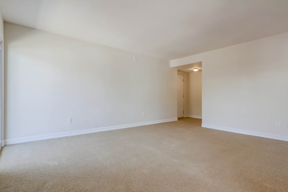 Virtual tour photo 11 of 44 for 4111 Illinois St UNIT 104