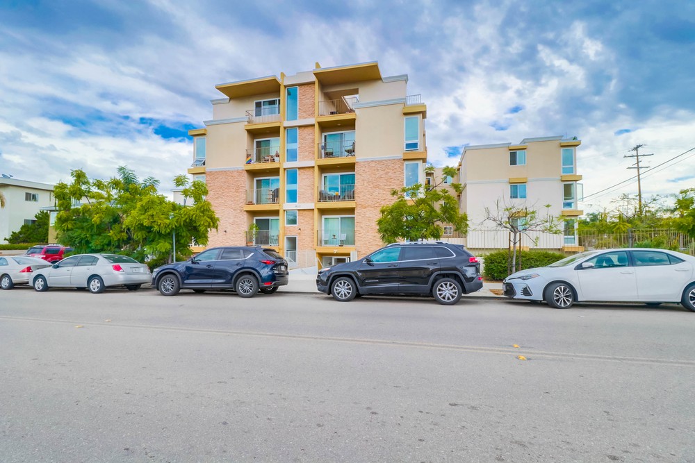 Virtual tour photo 1 of 29 for 4111 Illinois St UNIT 208