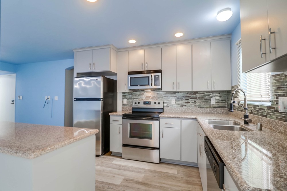 Virtual tour photo 11 of 29 for 4111 Illinois St UNIT 208