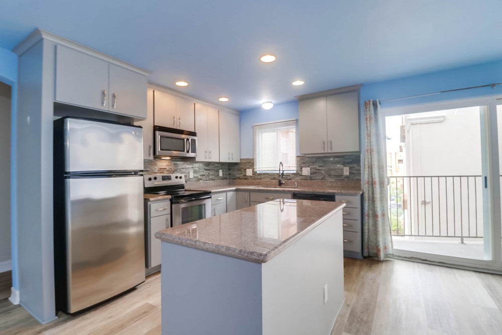 Virtual tour photo 14 of 29 for 4111 Illinois St UNIT 208