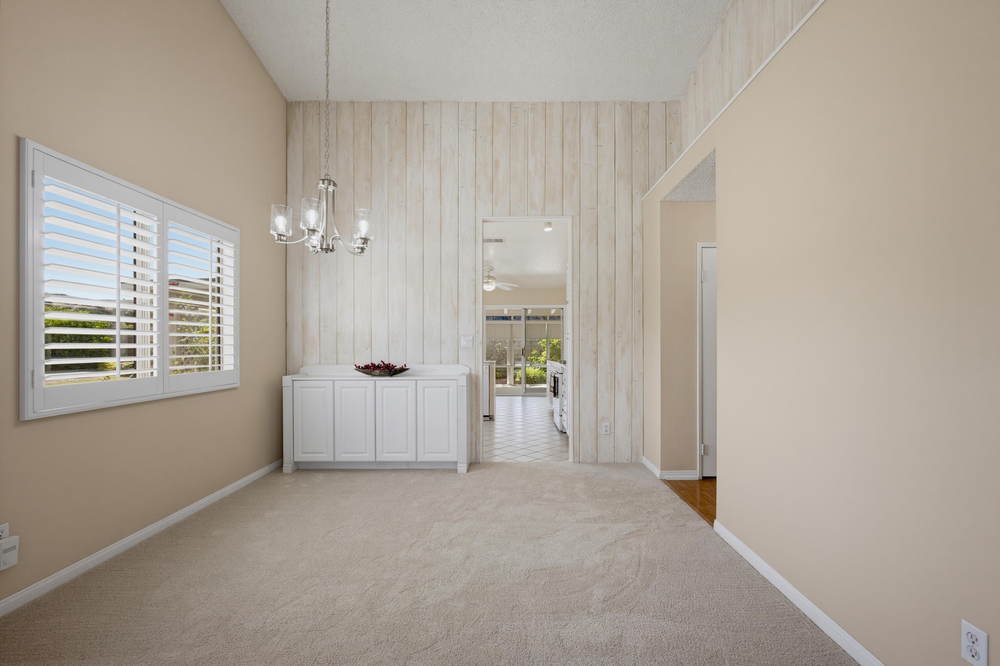Virtual tour photo 22 of 63 for 41123 Round Hill Ct