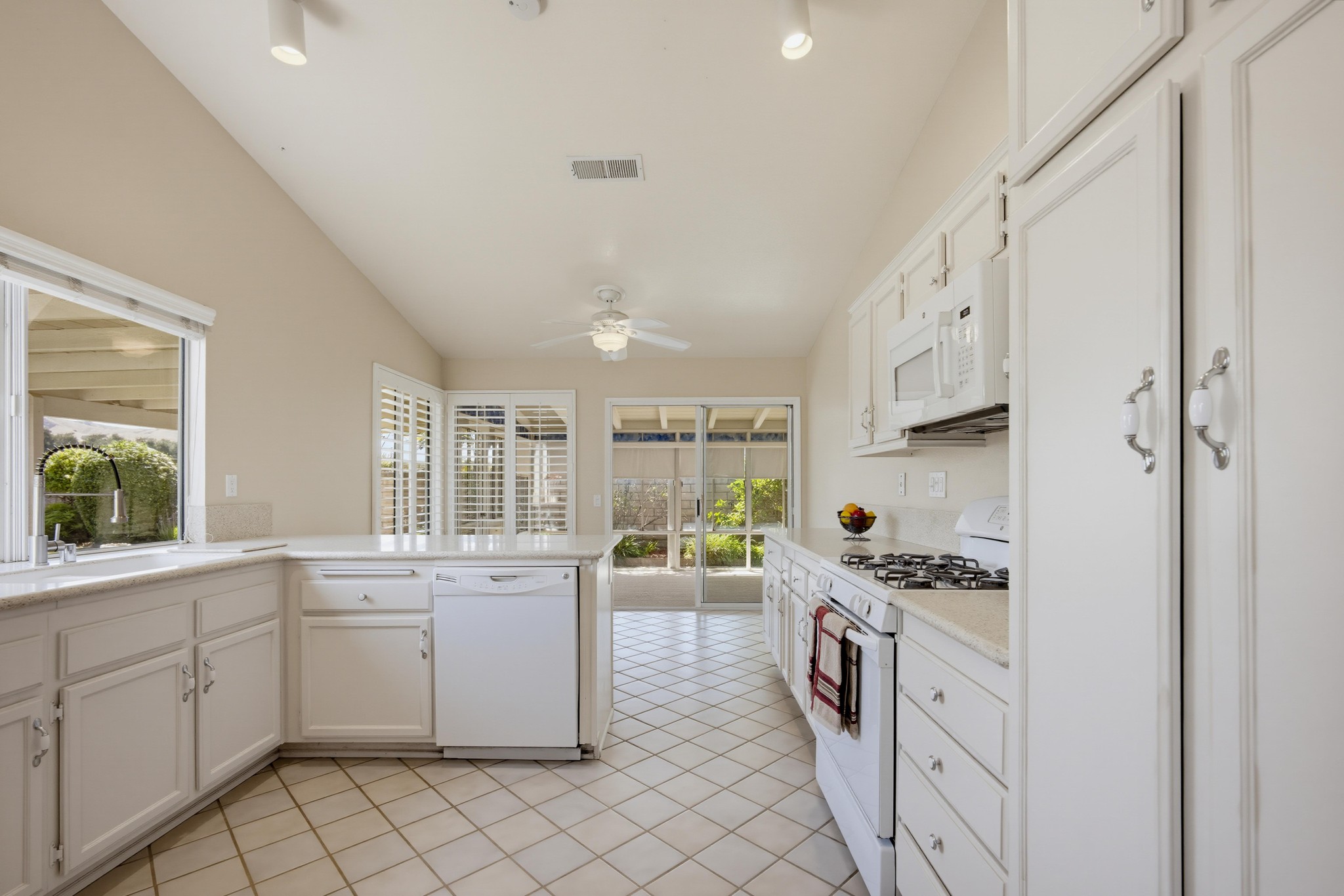 Virtual tour photo 25 of 63 for 41123 Round Hill Ct