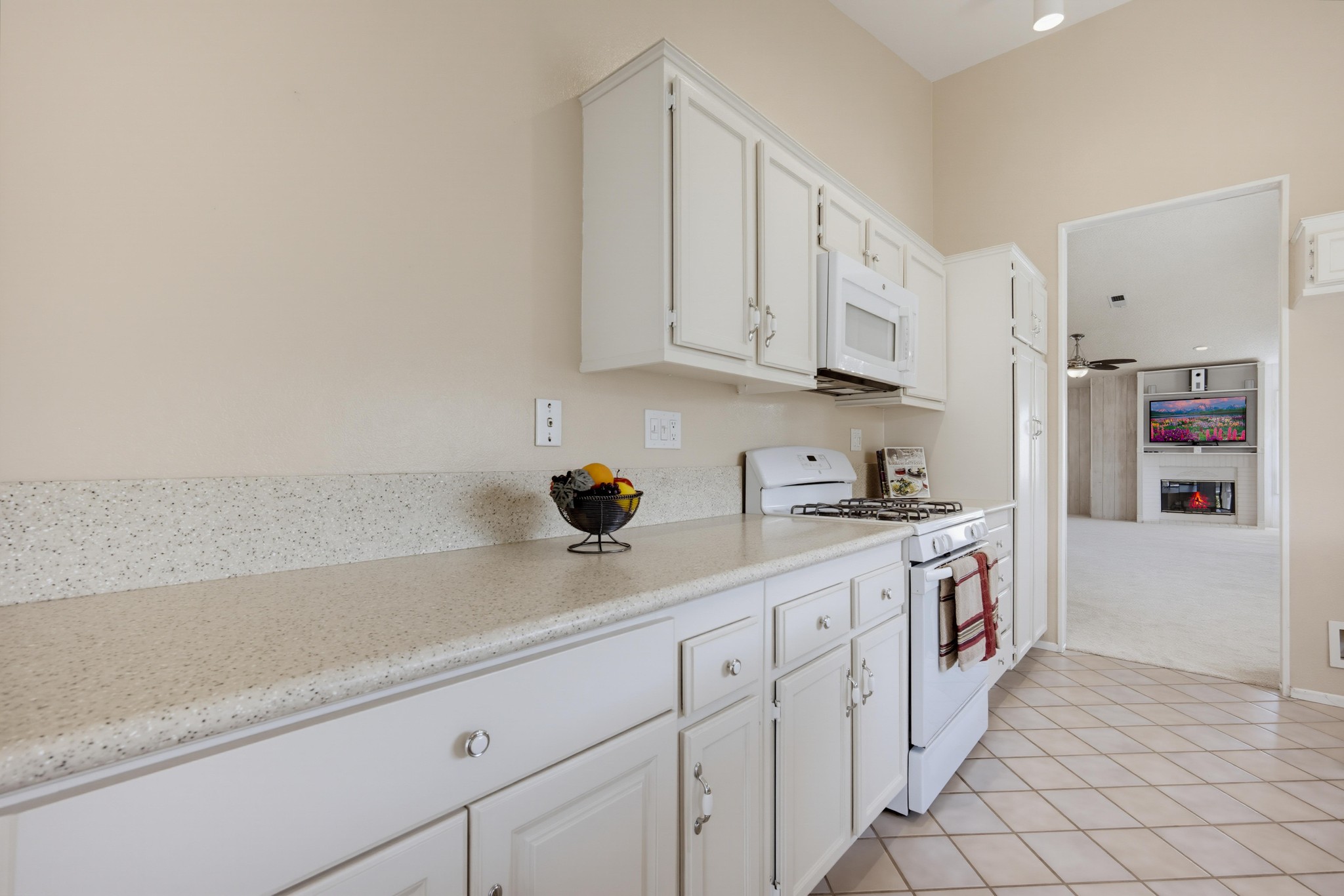 Virtual tour photo 27 of 63 for 41123 Round Hill Ct