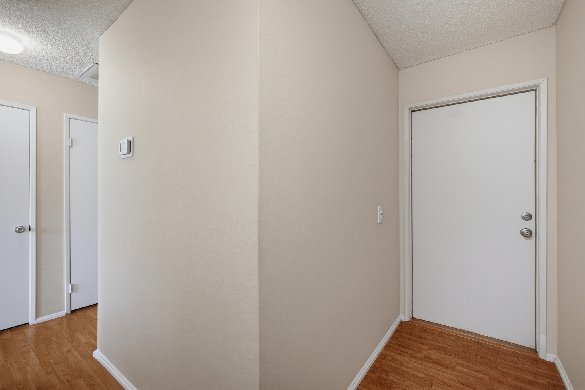 Virtual tour photo 35 of 63 for 41123 Round Hill Ct