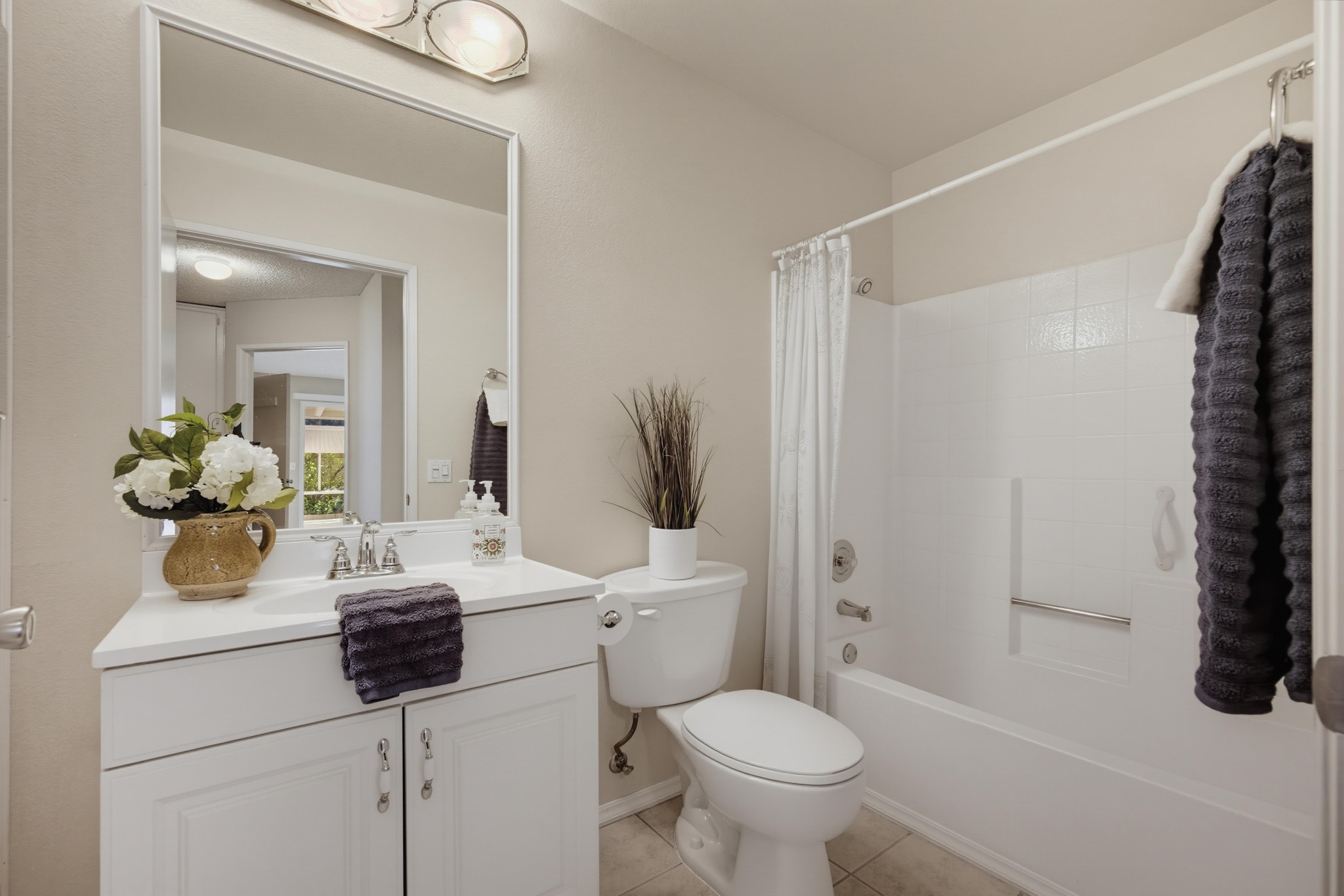 Virtual tour photo 37 of 63 for 41123 Round Hill Ct