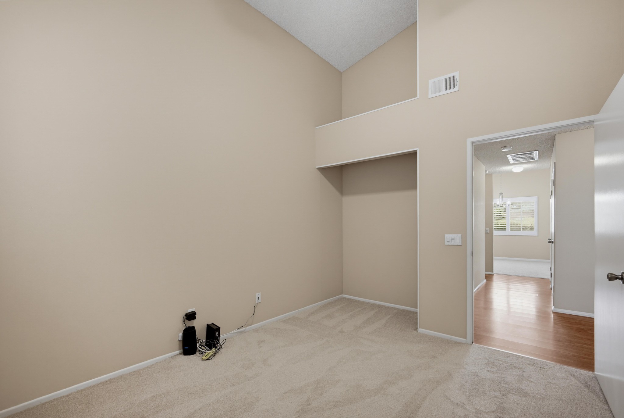 Virtual tour photo 39 of 63 for 41123 Round Hill Ct